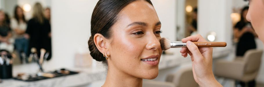 Finiš, který ti dodá život: Jak správně nanášet produkty a vykouzlit sunkissed vzhled